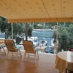 Aristoula House Semesterbostad *