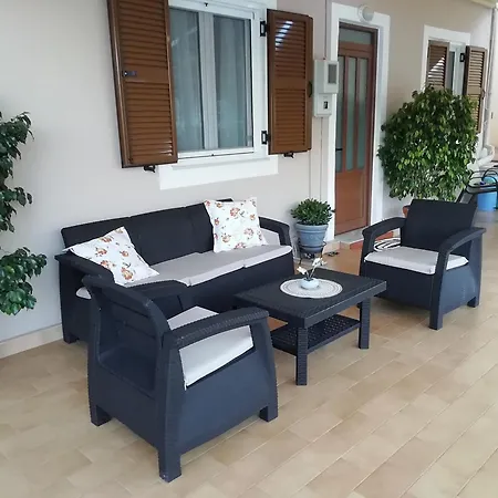 Holiday home Aristoula House