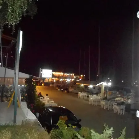 بيت للعطل Aristoula House